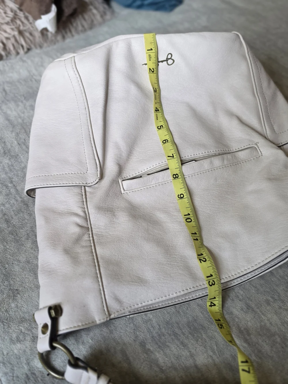 Jessica Simpson Soft Shoulder Hobo in Light Cream